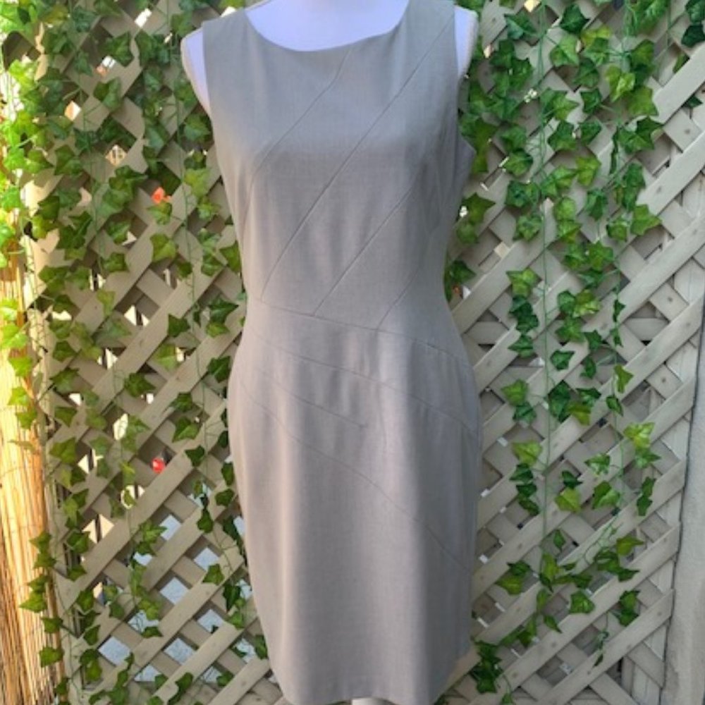 🧚🏼‍♀️Calvin Klein | Gray Sleeveless Dress Size 8